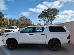 2020 Toyota Hilux SR