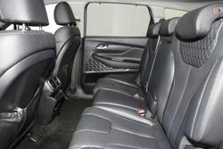 2019 Hyundai
                Santa Fe Highlander