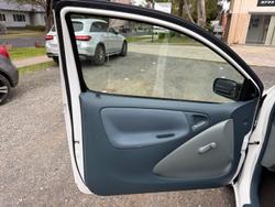 2002 Toyota Echo NCP10R Glacier White