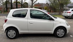 2002 Toyota Echo NCP10R Glacier White