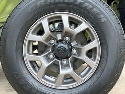 2024 Suzuki
Jimny GLX
