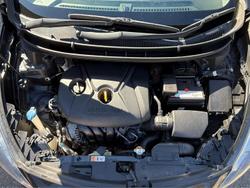 2013 Hyundai i30 Active GD Phantom Black