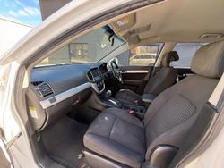 2016 Holden Captiva LS CG MY16 Summit White