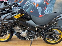 2020 Suzuki V-STROM 650XT (DL650XA) GLASS SPARKLE BLACK