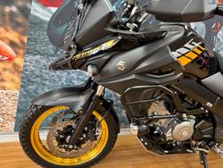 2020 Suzuki V-STROM 650XT (DL650XA) GLASS SPARKLE BLACK