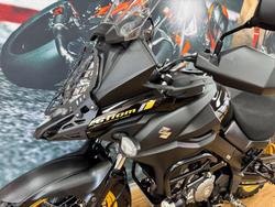 2020 Suzuki V-STROM 650XT (DL650XA) GLASS SPARKLE BLACK