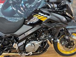 2020 Suzuki V-STROM 650XT (DL650XA) GLASS SPARKLE BLACK