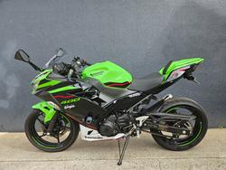 2020 Kawasaki NINJA 400 KRT EDITION GREEN