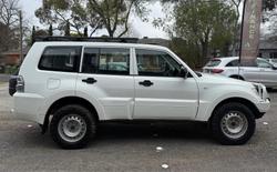 2011 Mitsubishi Pajero GL NT MY11 4X4 White