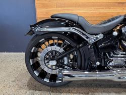 2016 Harley-davidson FXSB SOFTAIL BREAKOUT Black