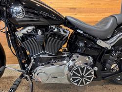 2016 Harley-davidson FXSB SOFTAIL BREAKOUT Black