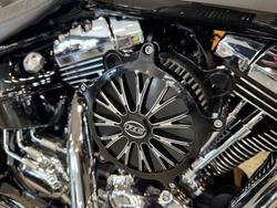 2016 Harley-davidson FXSB SOFTAIL BREAKOUT Black