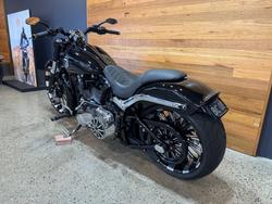 2016 Harley-davidson FXSB SOFTAIL BREAKOUT Black