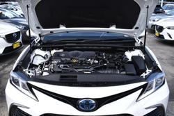 2024 Toyota Camry Ascent AXVH70R Glacier White