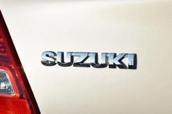 2023 Suzuki Swift GL AZ Series II Pure White