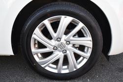 2023 Suzuki Swift GL AZ Series II Pure White