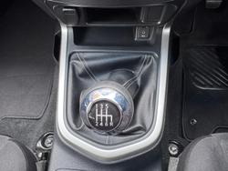 2016 Nissan Navara ST D23 4x2 Polar White