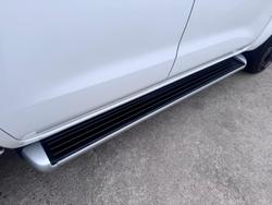 2016 Nissan Navara ST D23 4x2 Polar White