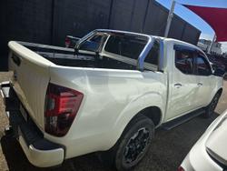2021 Nissan
Navara ST-X