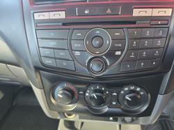 2015 Mazda
                BT-50 XT