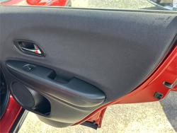 2020 HONDA
HR-V VTi