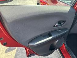 2020 HONDA
HR-V VTi