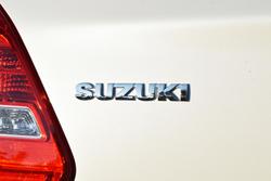 2023 Suzuki Swift GL AZ Series II Pure White