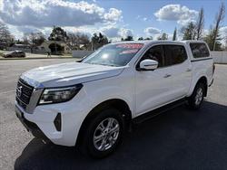 2021 Nissan
Navara ST