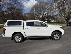 2021 Nissan
Navara ST