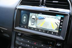 2016 Jaguar F-PACE 30d First Edition