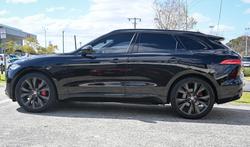 2016 Jaguar F-PACE 30d First Edition