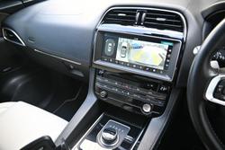 2016 Jaguar F-PACE 30d First Edition