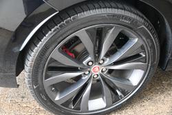 2016 Jaguar F-PACE 30d First Edition