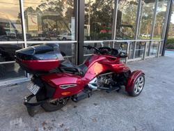 2016 Can-Am Spyder F3 LTD SE6 Spyder F3 Red