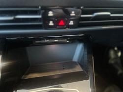 2025 Volkswagen Golf 110TSI R-Line