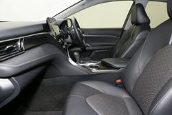 2023 Toyota Camry SX