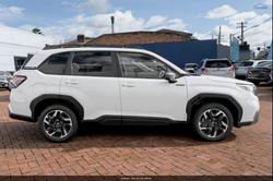 2025 Subaru Forester Hybrid S6 MY26 AWD Crystal White