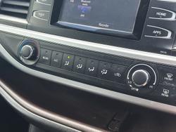 2016 Toyota Kluger GX