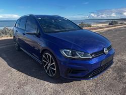 2018 Volkswagen
                Golf R