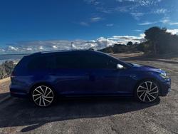 2018 Volkswagen
                Golf R