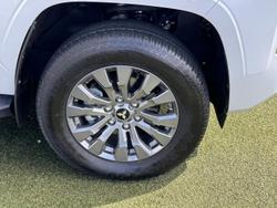 2024 Mitsubishi Triton GLS