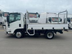 2020 Isuzu
Nlr 45-150 Nlr 45-150 Amt Swb Traypack