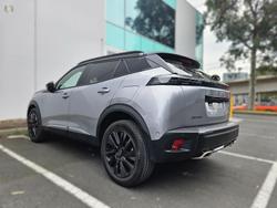2025 Peugeot 2008 GT Hybrid