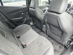 2025 Peugeot 2008 GT Hybrid