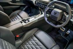 2025 Peugeot 5008 GT Premium Hybrid