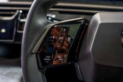 2025 Peugeot 5008 GT Premium Hybrid
