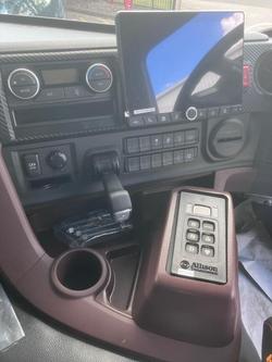 2025 Hino 700 Series FY 3036 White