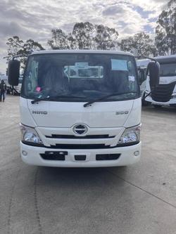 2025 Hino 300 Series 616 WHITE