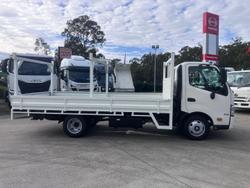 2025 Hino 300 Series 616 WHITE