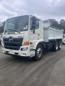 2024 Hino 500 Series FM2628 Auto White